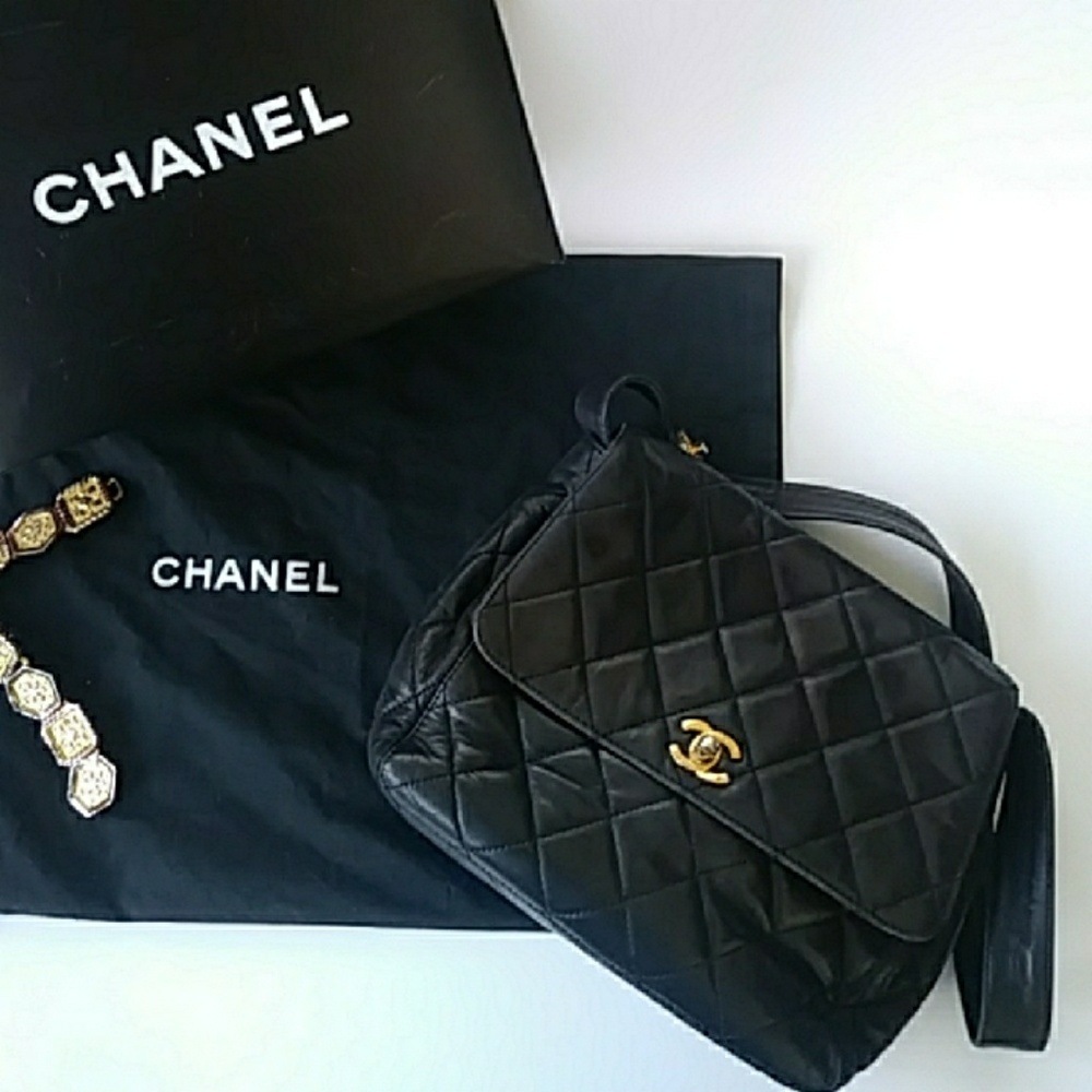 Chanel Vintage Leather Quilted Shoulder Bag